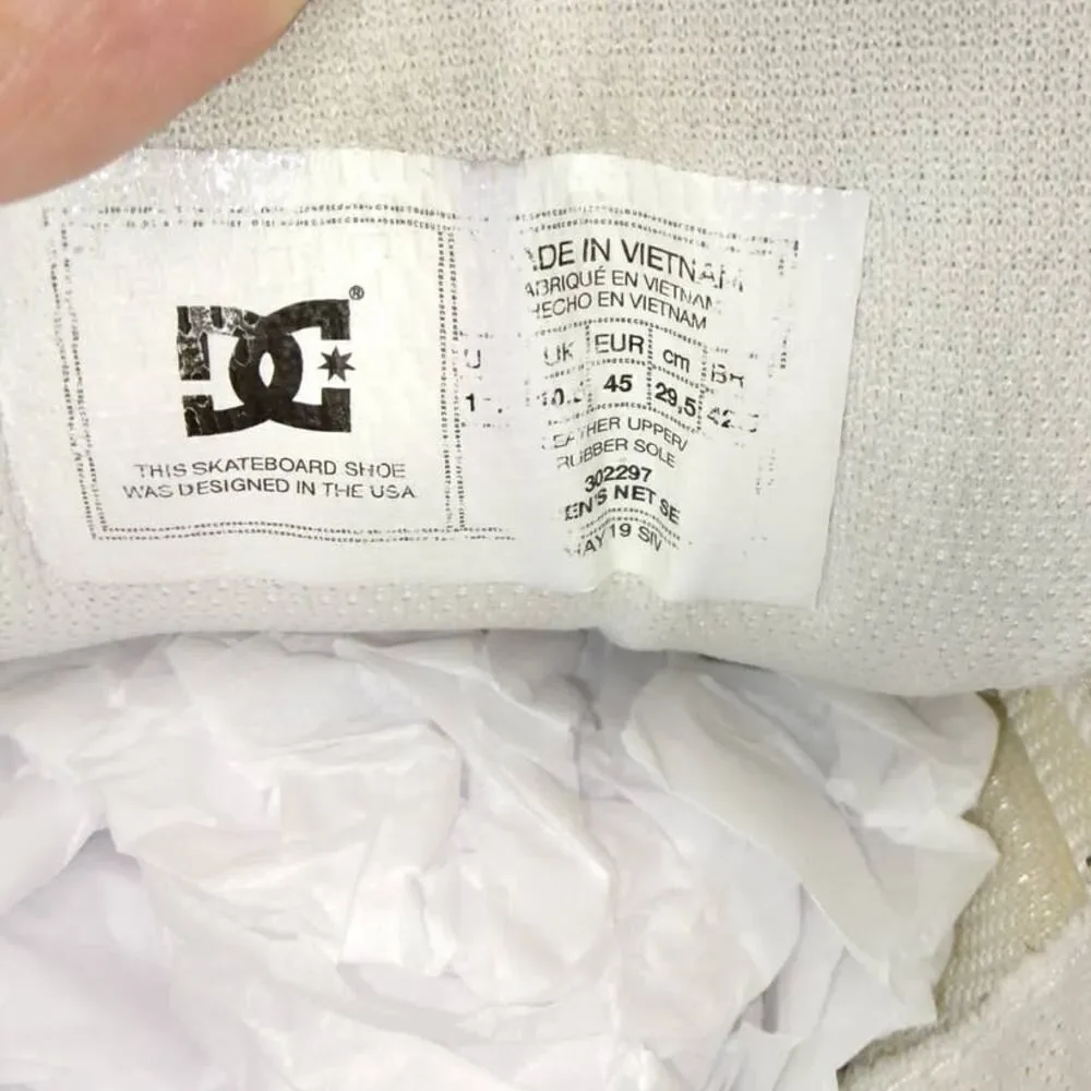 DC Skateboard Net SE Mens Pre-owned White & Gray Skateboard Sneakers - sz. 12